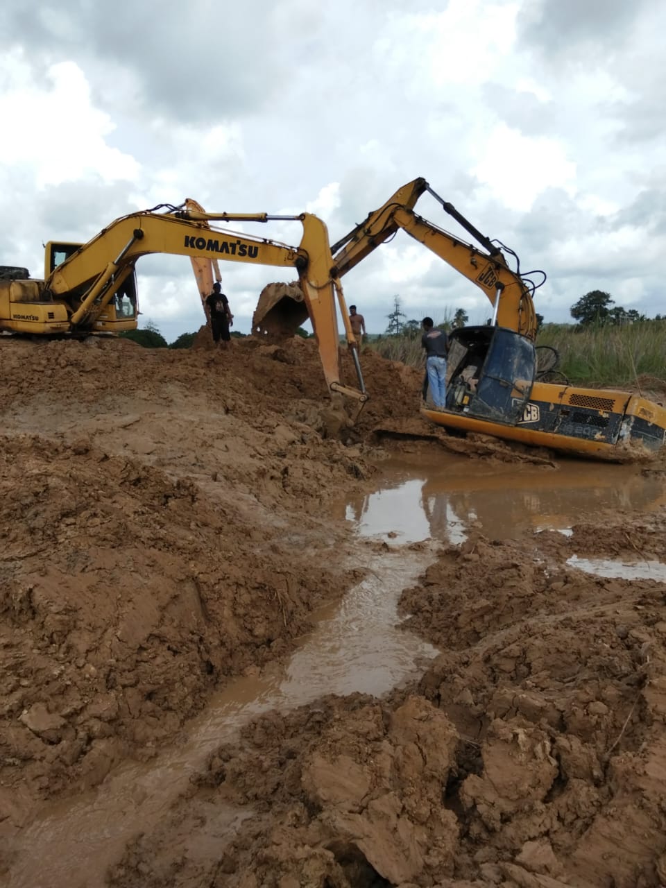 Perusahaan Cucian Pasir Silika Diduga Menggunakan Bahan Bakar Minyak Subsidi