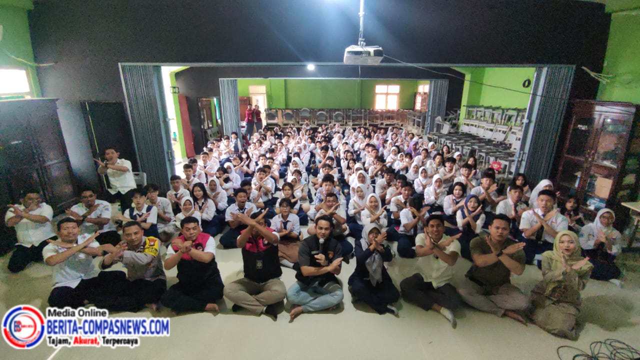 Polsek Tambora Mengadakan Giat Police Goes To School