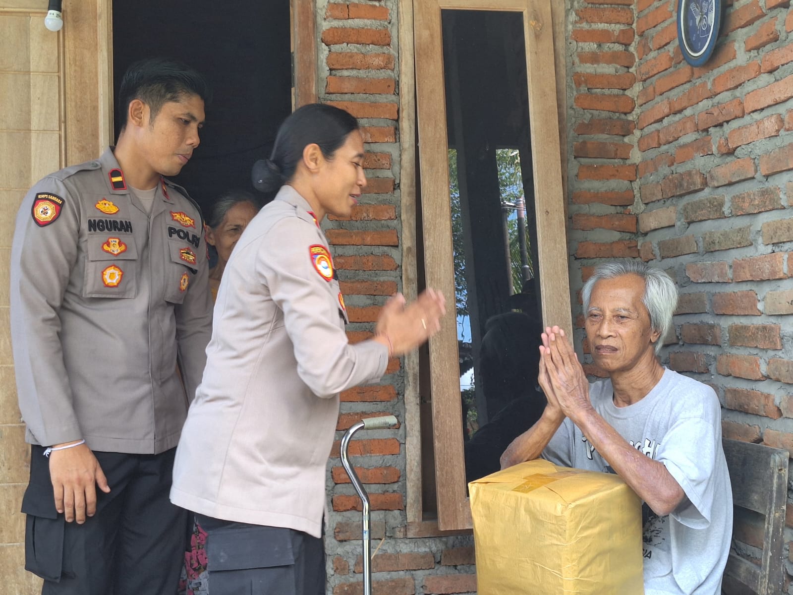 Minggu Kasih Polres Jembrana: Hadirkan Kepedulian di Lingkungan Dauh Waru