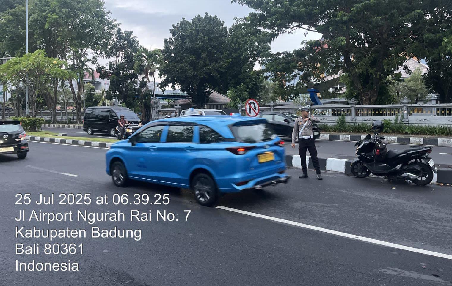 Satlantas Polres Bandara Pengamanan Pagi di Kawasan Strategis Jalur Ngurah Rai