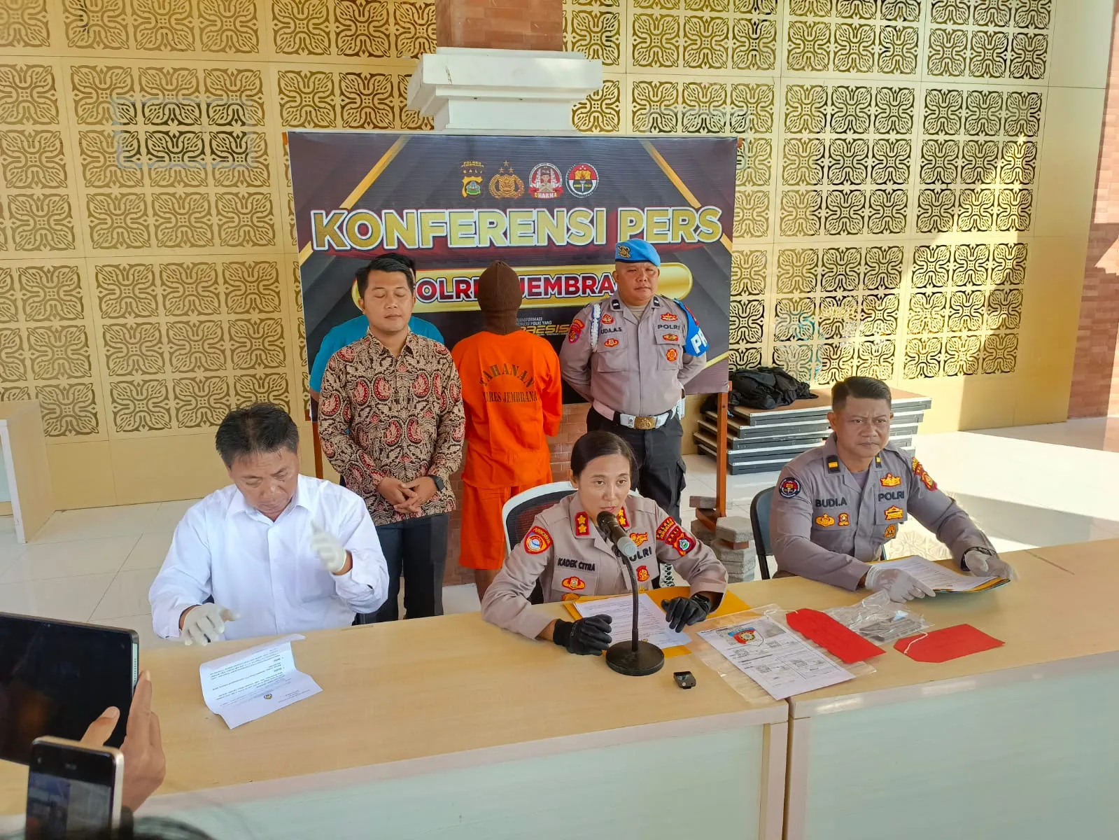 Polres Jembrana Tangkap Pelaku Penyalahgunaan BBM Bersubsidi Pertalite, Gunakan Mobil Tangki Modifikasi