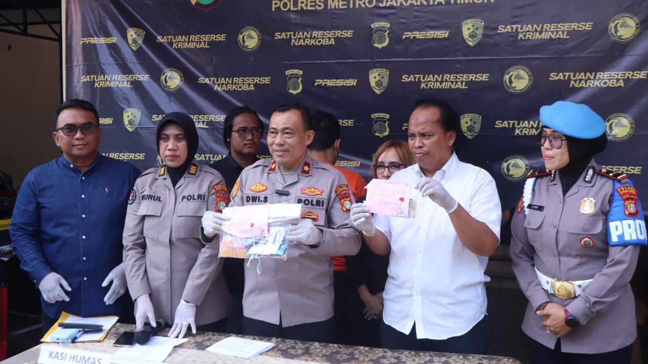 Polsek Cipayung Ungkap dan Amankan Penjual Obat Ilegal Tanpa Izin Edar