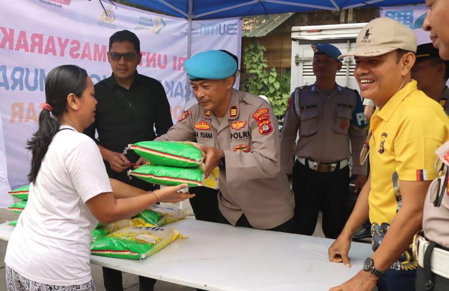 Polresta Denpasar Gelar Bazaar Gerakan Pangan Murah, Sediakan Dua Ton Beras SPHP Untuk Warga