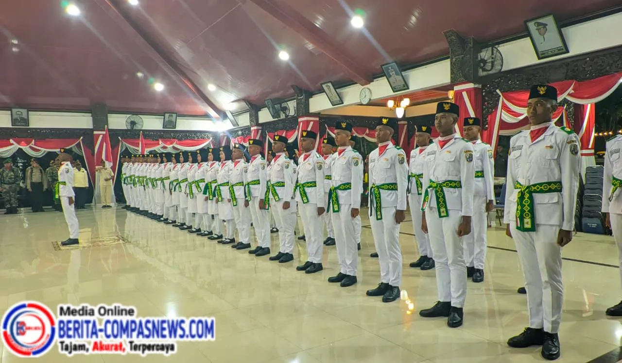 50 Paskibraka Kabupaten Sampang Dikukuhkan untuk Tugas Mengibarkan Bendera pada HUT RI ke-80