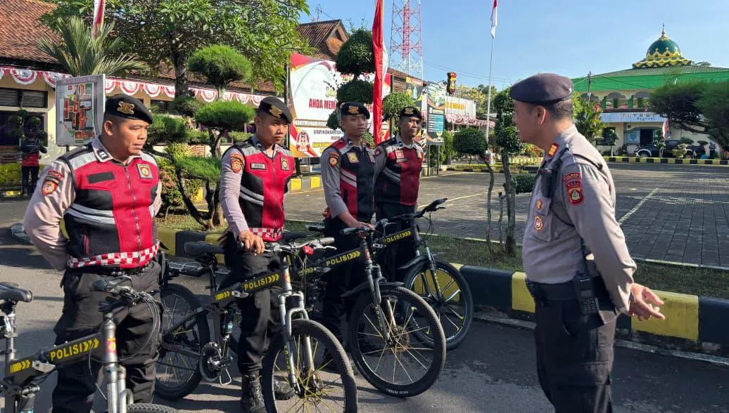 Polres Jembrana Gelar Patroli Bersepeda Presisi, Cegah Gangguan Kamtibmas di Pusat Keramaian