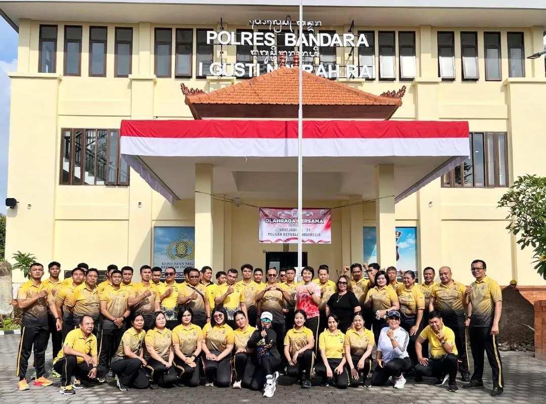 Hari Jadi Polwan ke-77, Polres Bandara Gelar Jalan Santai dan Senam Bersama