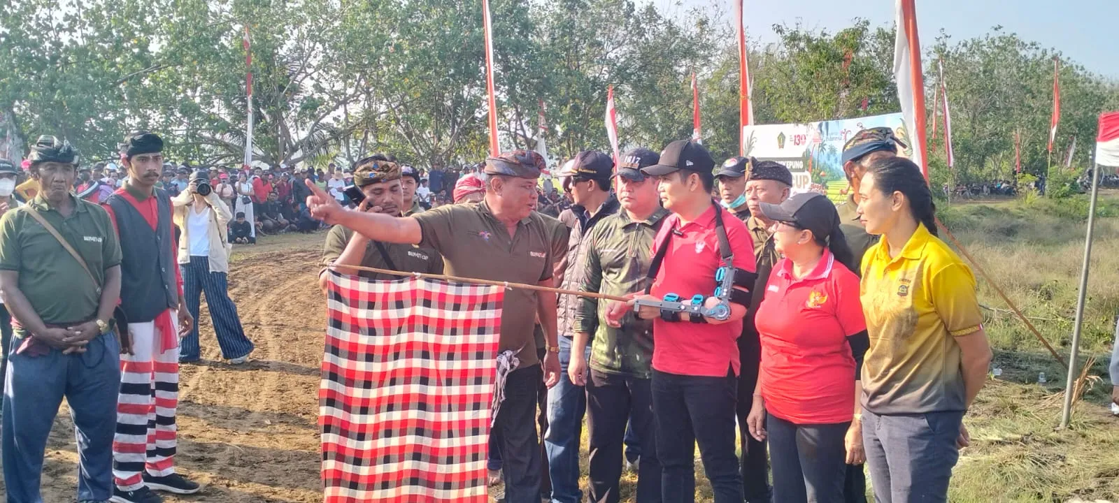 Kapolres Jembrana Hadiri Lomba Makepung Bupati Cup Serangkaian HUT RI dan HUT Kota Negara ke-130