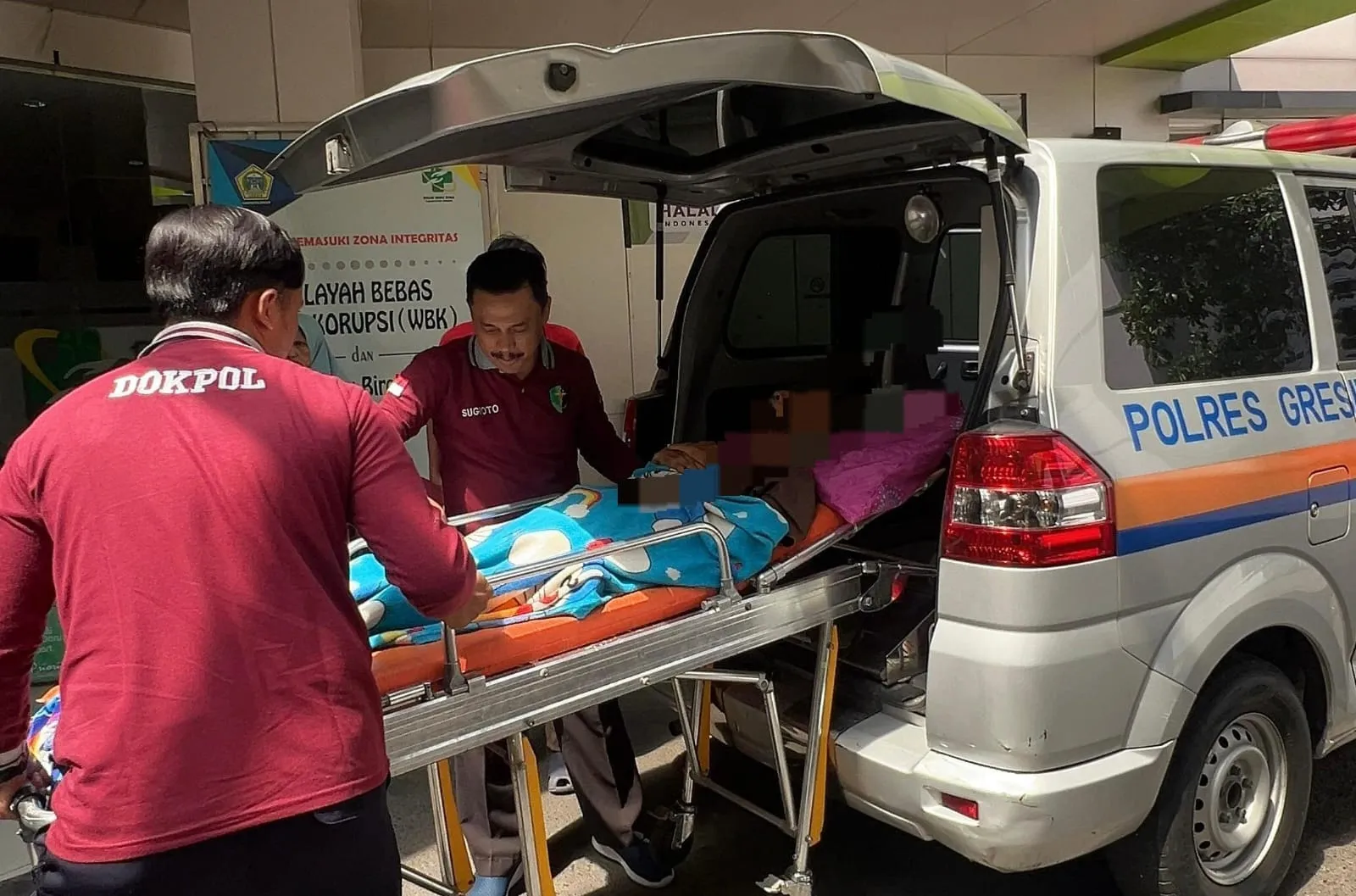 Polri Untuk Masyarakat : Polres Gresik Hadirkan Ambulan Gratis Layanan Cepat Tanggap Bagi Warga