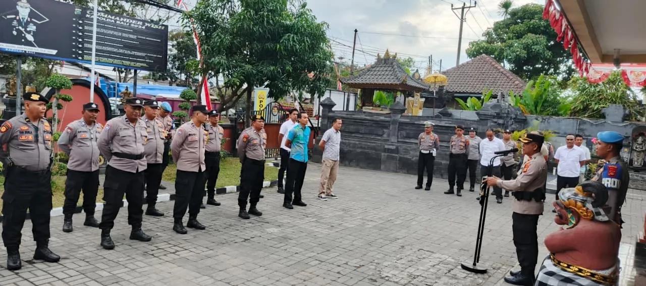 Kapolsek Dentim Pimpin Apel Jam Pimpinan, Personel Diminta Maksimalkan Tugas dan Kehadiran