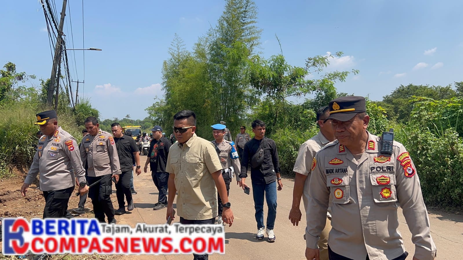 ASLOG KAPOLRI TINJAU LANGSUNG LAHAN PENANAMAN JAGUNG DI TANGERANG