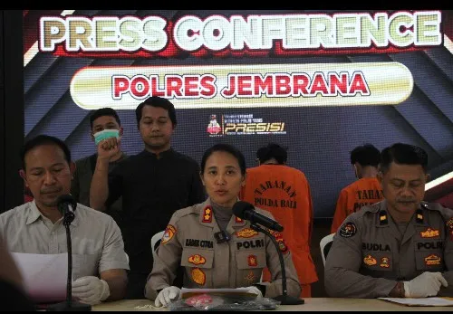 Polres Jembrana Ungkap Kasus Peredaran Sabu, Amankan Dua Pelaku dan Barang Bukti 100 Gram Lebih