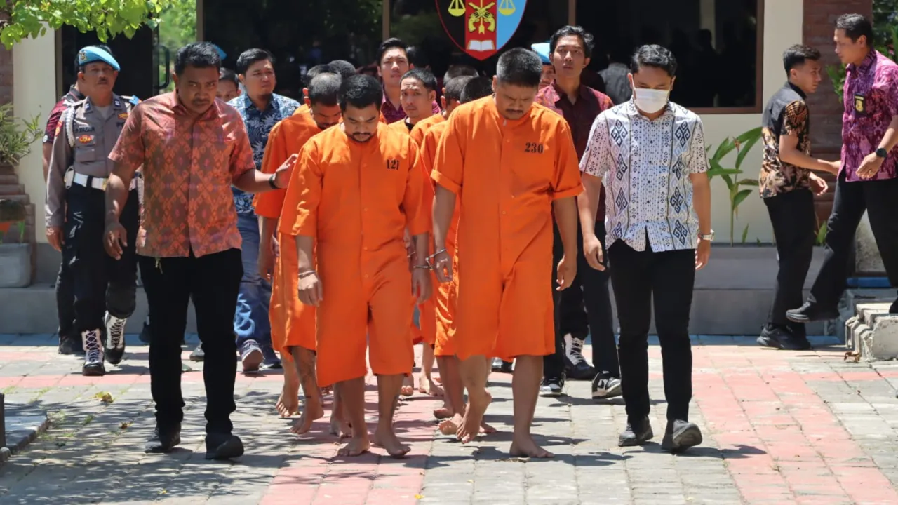 Sat Resnarkoba Polresta Denpasar Ungkap 23 Kasus Narkotika, Amankan 26 Tersangka dan Ribuan Butir Ekstasi