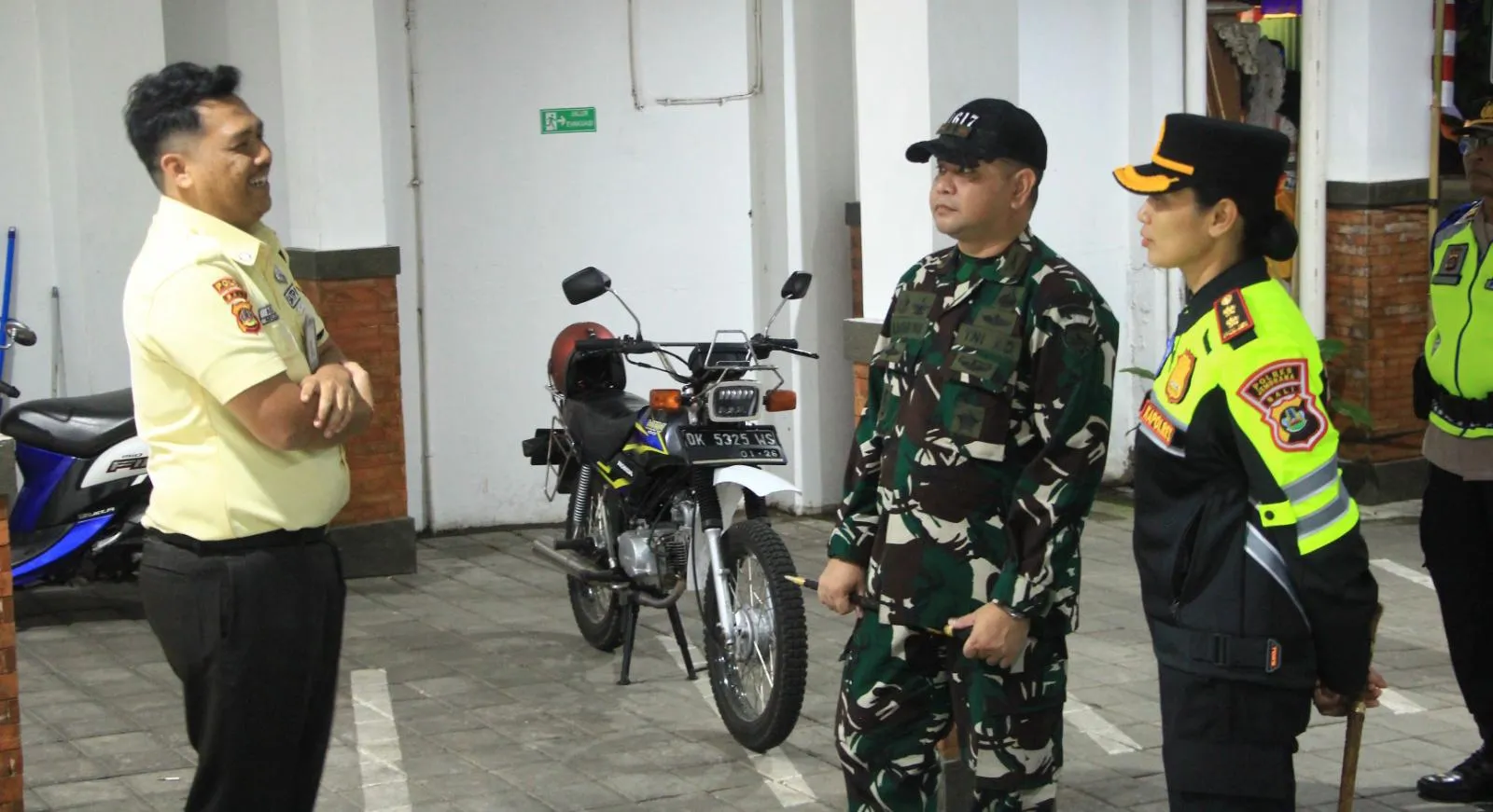 Kapolres Jembrana Bersama Dandim 1617 Jembrana Gelar Patroli Bersama Jaga Kamtibmas Kondusif