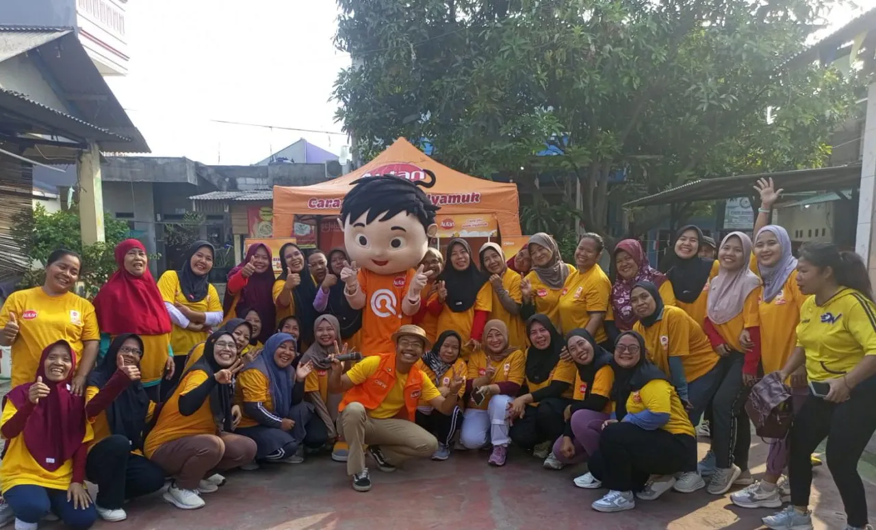 Ketua PKK RW 014 Dampingi Ketua RT 01 dalam Event "Autan Riko Wara-Wiri"