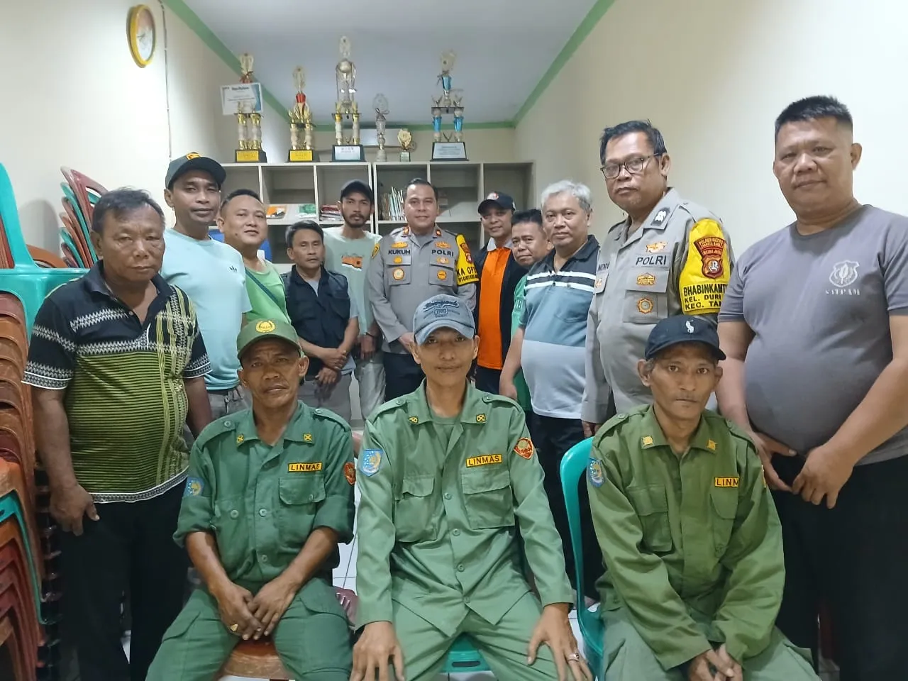 Kapolsek Tambora Sambang Pos Satkamling, Berikan Himbauan Kamtibmas