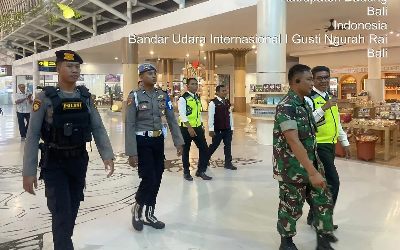 TNI AU, Polri, Dan Avsec Bandara Ngurah Rai Gelar Patroli Gabungan Skala Besar, Wujudkan Kenyamanan dan Keamanan Penggun
