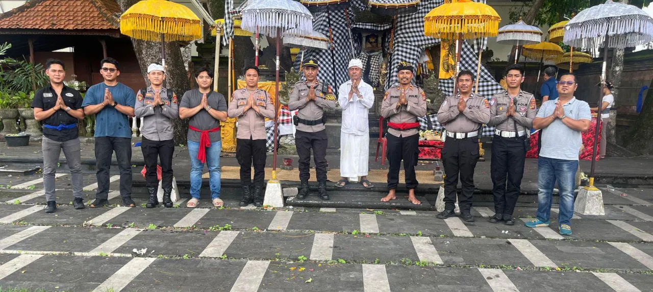 Polres Bandara Ngurah Rai Gelar Doa Bersama di Pura Kepuh, Mohon Kamtibmas Tetap Kondusif