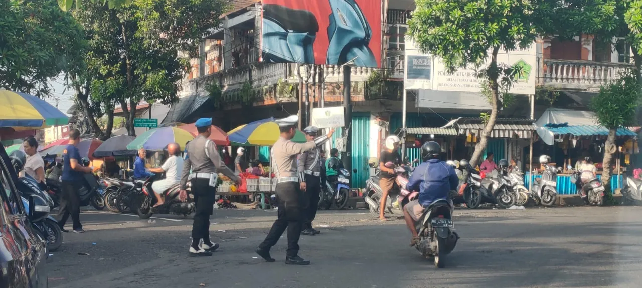 Polres Jembrana Hadir di Pagi Hari, Wujudkan Kelancaran dan Keamanan Lalu Lintas