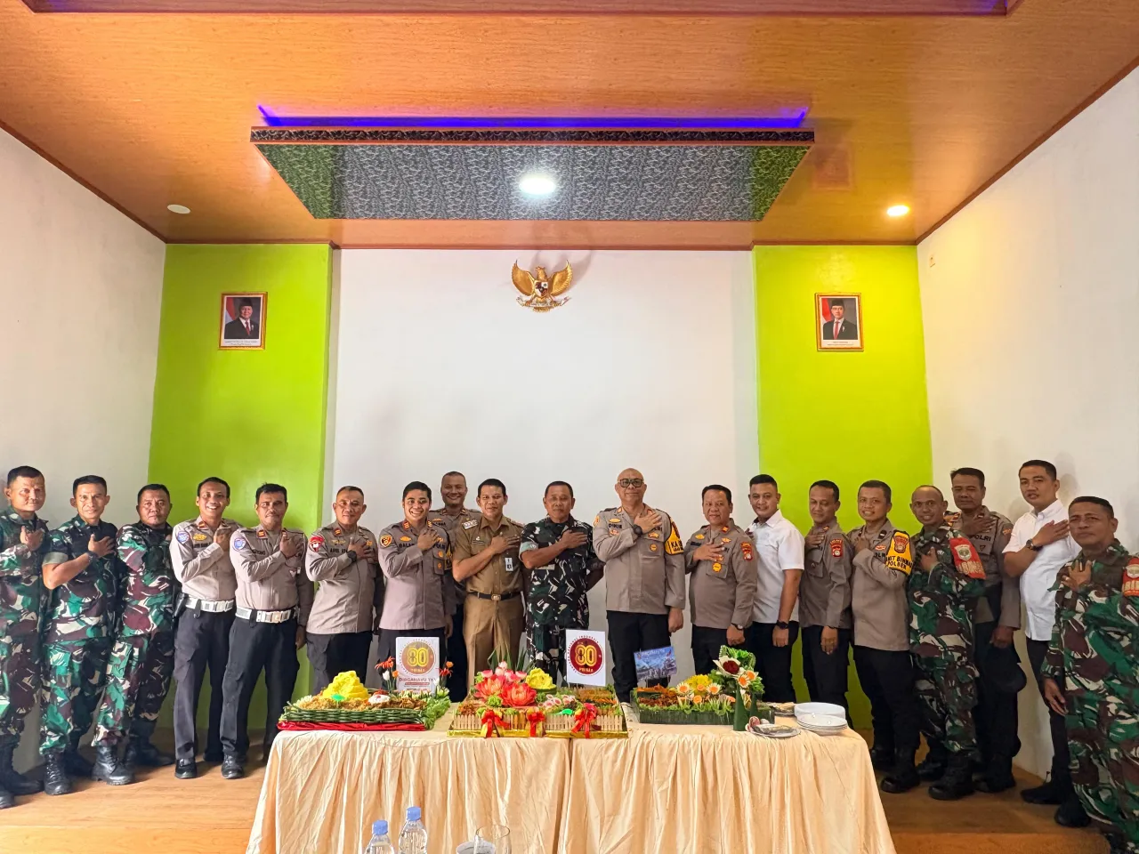 Soliditas TNI-Polri dan Kecamatan Legok Rayakan HUT TNI ke-80 di Koramil 03 Legok