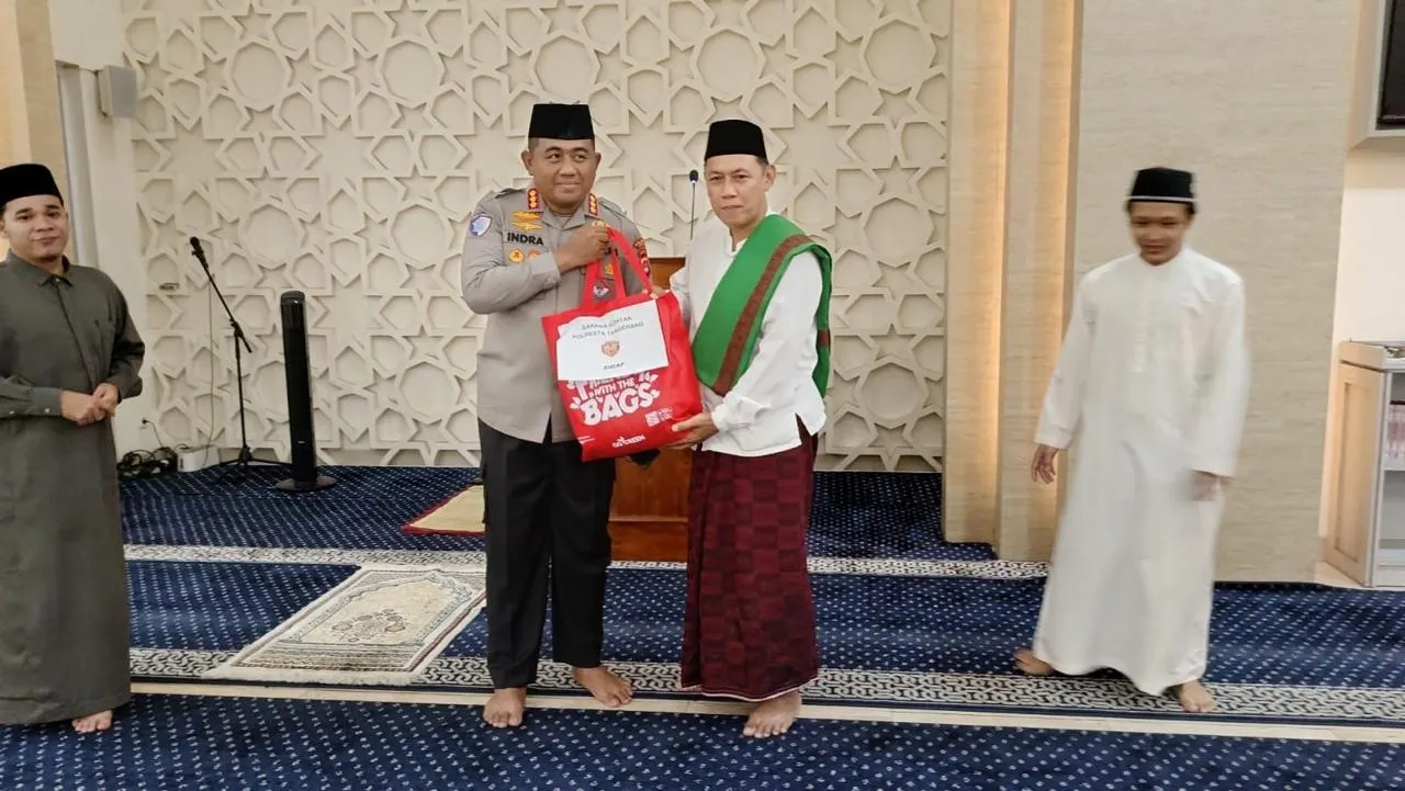 Kapolresta Tangerang Laksanakan Program “Subuh Keliling” di Masjid Ash-Shomad Citra Raya, Ajak Warga Jaga Kondusifitas