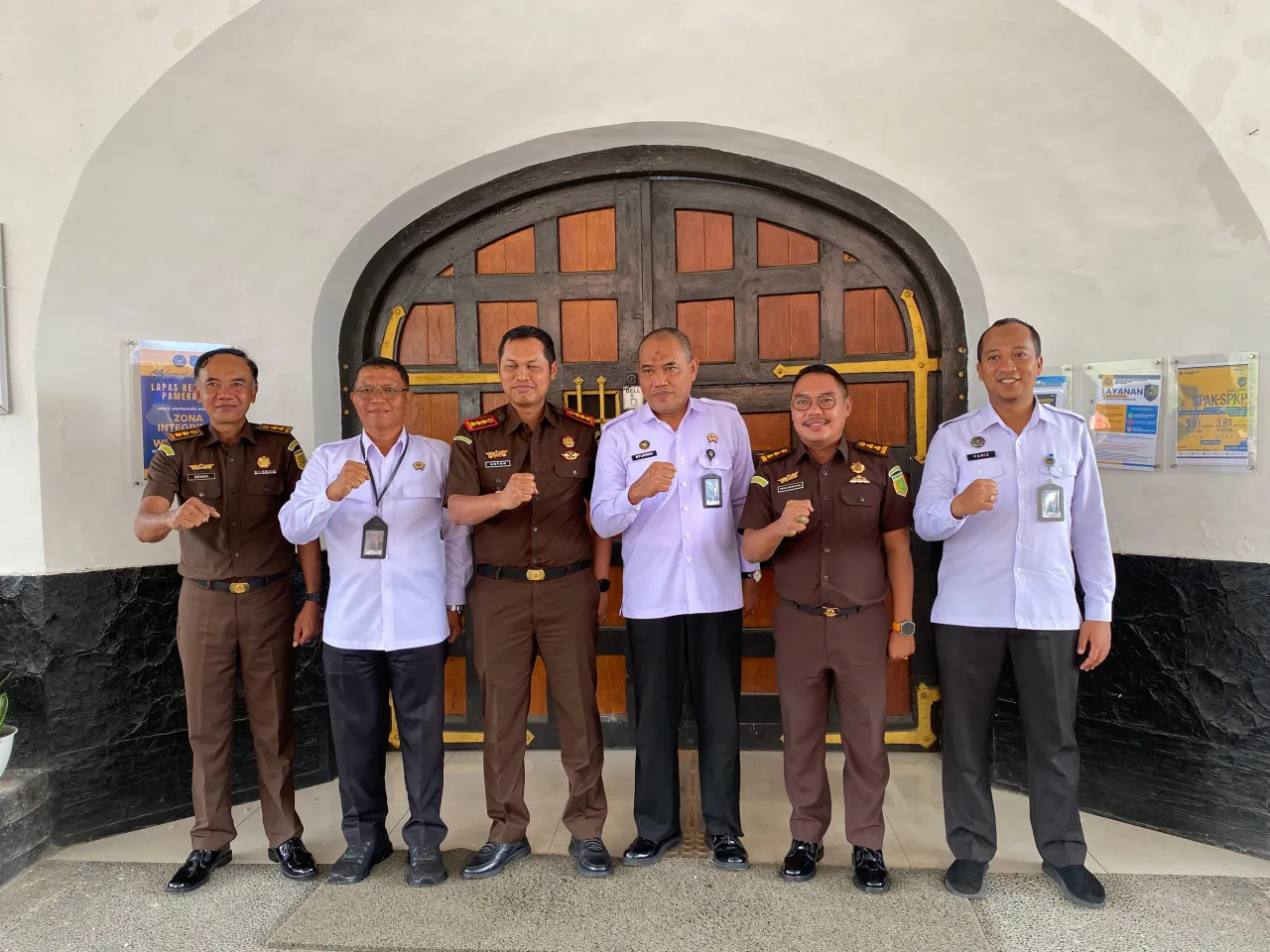 Perkuat Sinergitas Antar Aparat Penegak Hukum, Kalapas Narkotika Pamekasan Lakukan Silaturahmi dengan Kejari 