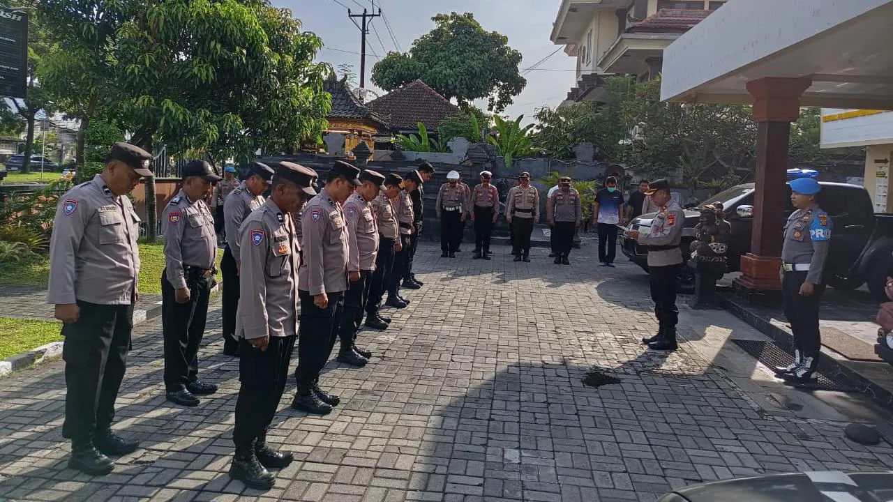 Polsek Dentim Gelar Apel Siaga, Perkuat Kesiapsiagaan Jelang Weekend dan Pasca Galungan