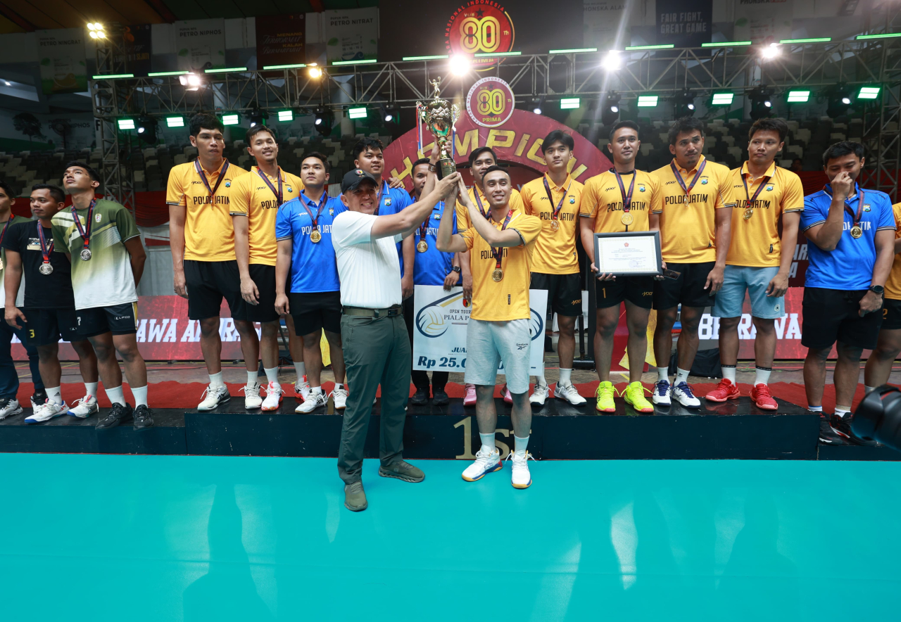 Tim Putra Bhayangkara Presisi Juara I di Open Tournament Bola Voli Piala