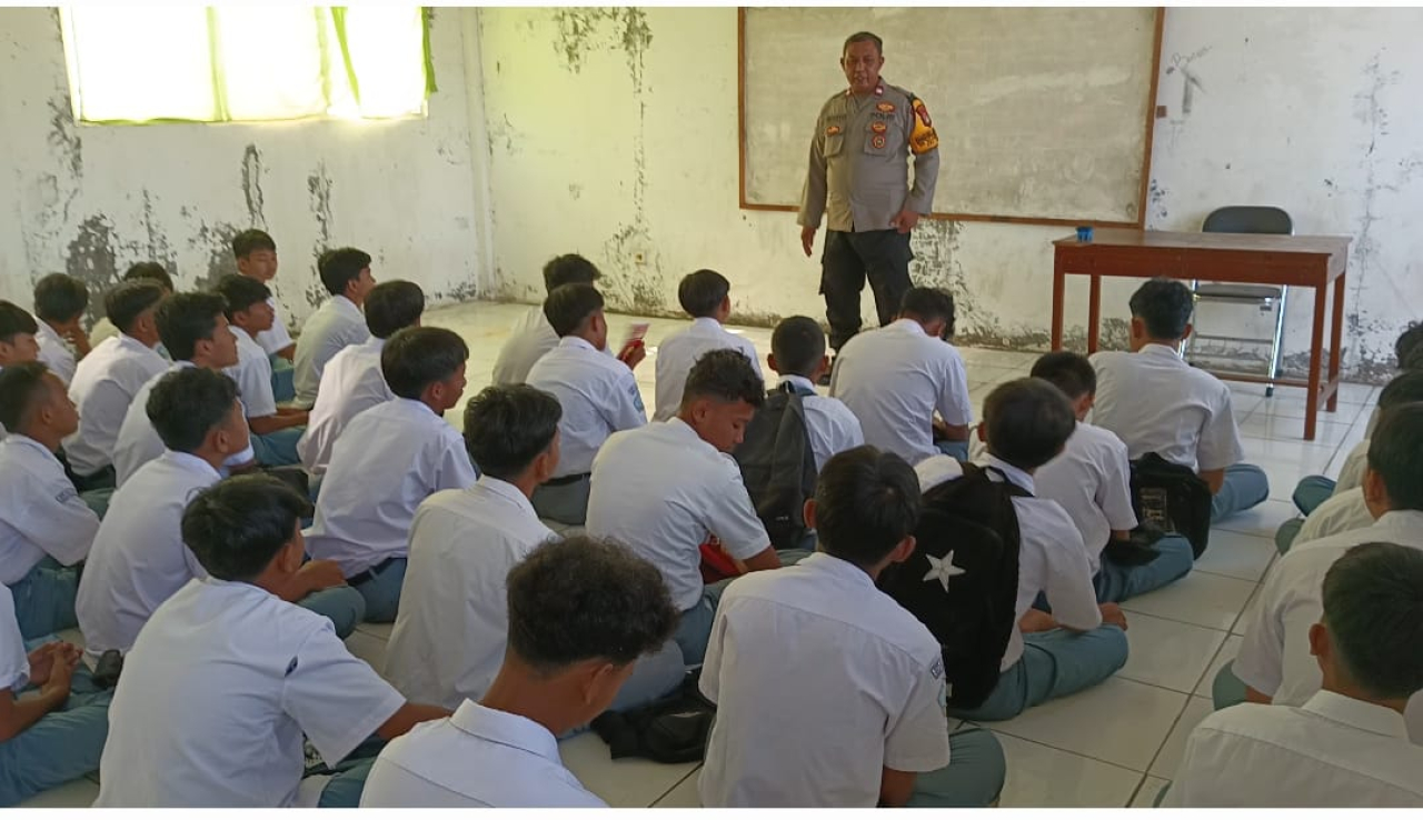 Babinkamtibmas Berikan Penyuluhan dan Himbauan kepada Siswa SMK Al-Ikhlas