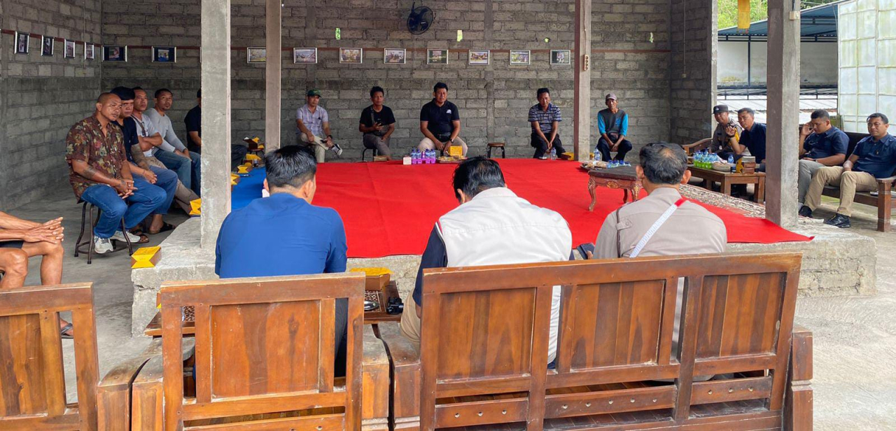 Program Jumat Curhat, Ditkrimsus Polda Bali Berikan Arahan tentang Undang-undang terbaru