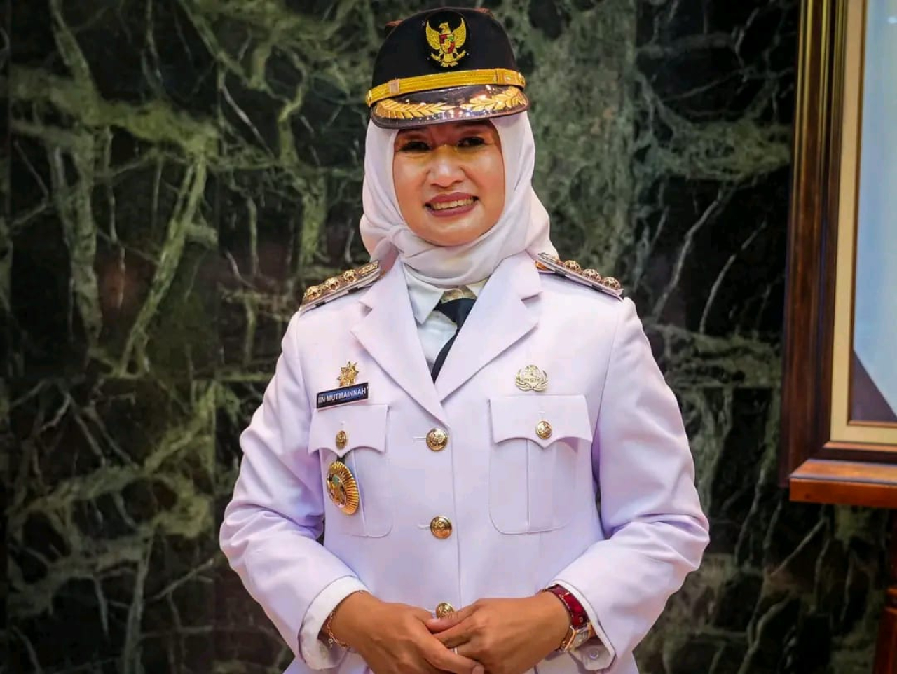 Gubernur DKI Lantik 11 Pejabat Pimpinan Tinggi Pratama. 
