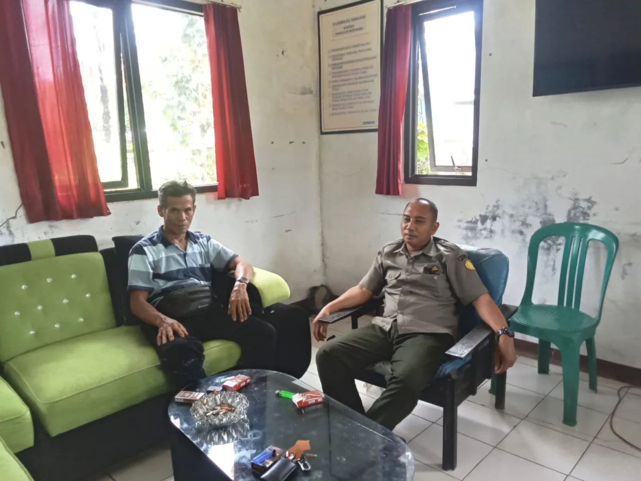 Media Investigasi Toni Metic dan Ketua DPAC BPPKB Otong Silaturahmi ke BPP Kecamatan Cibitung