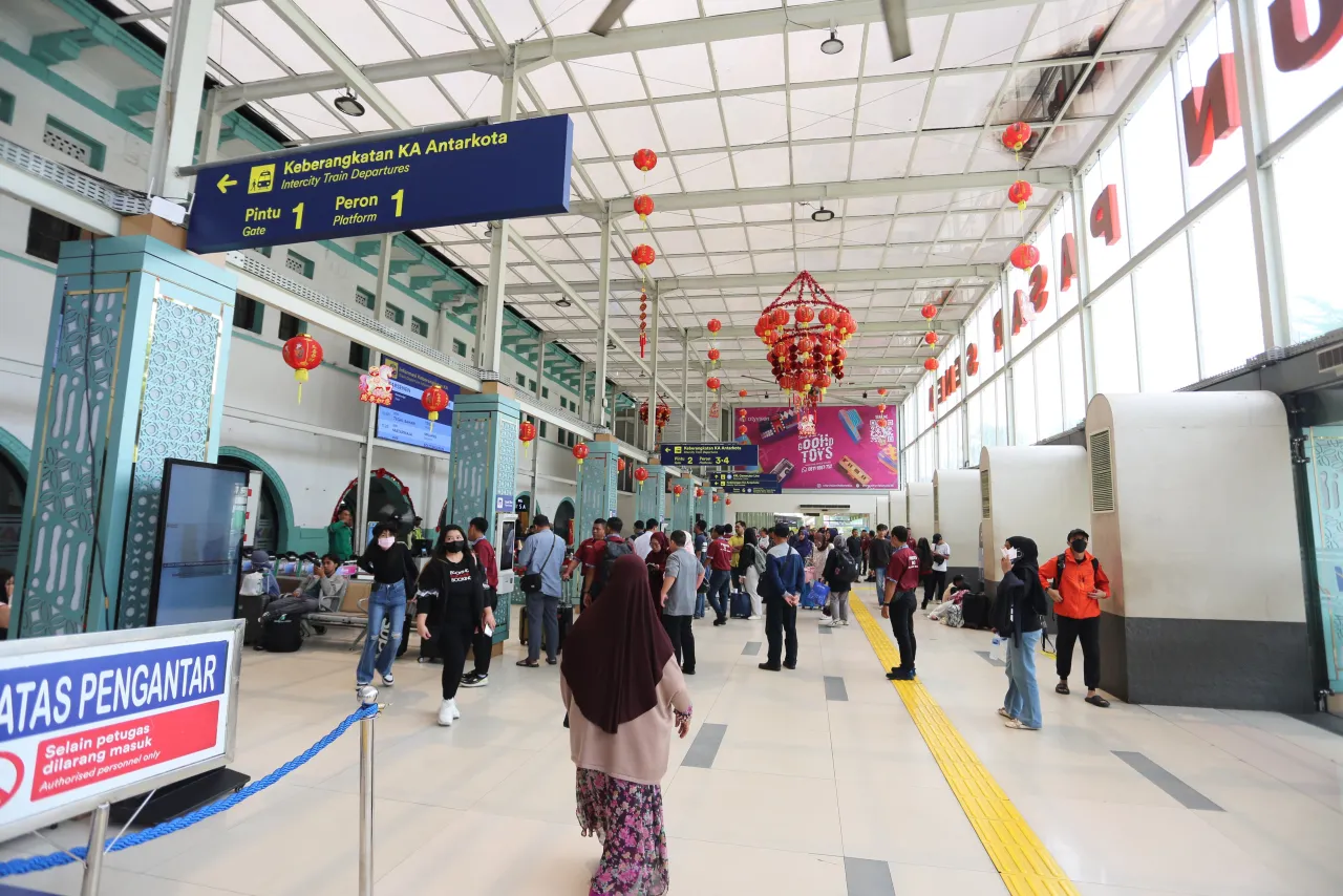 Libur Panjang Imlek dan Jelang Ramadhan, Okupansi Keberangkatan 13 Februari dari Gambir dan Pasar Senen Capai 94 Persen*