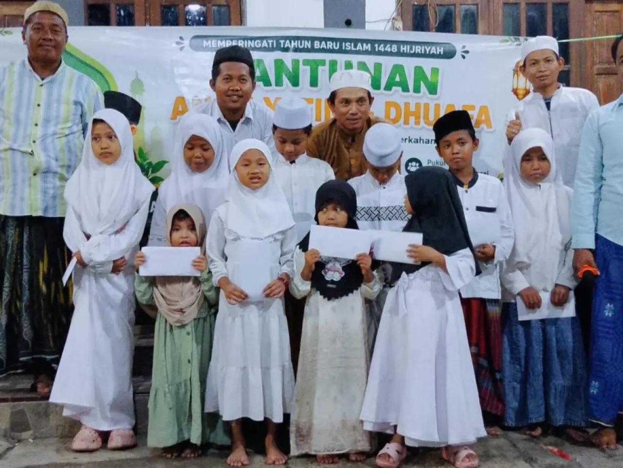 Tebar Keberkahan Muharram, Karang Taruna RT 10 RW 06 Salurkan Santunan untuk Anak Yatim dan Dhuafa