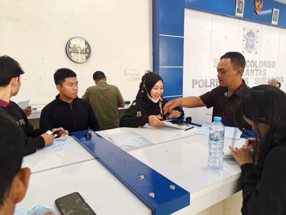 Satpas SIM Colombo Surabaya Perkuat Pelayanan Transparan dan Humanis, Pemohon Diimbau Urus SIM Tanpa Calo