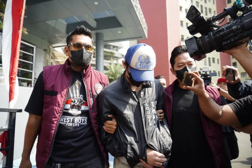 Aktor RF Jalani Pemeriksaan Kesehatan Usai Diamankan Terkait Kasus Narkoba