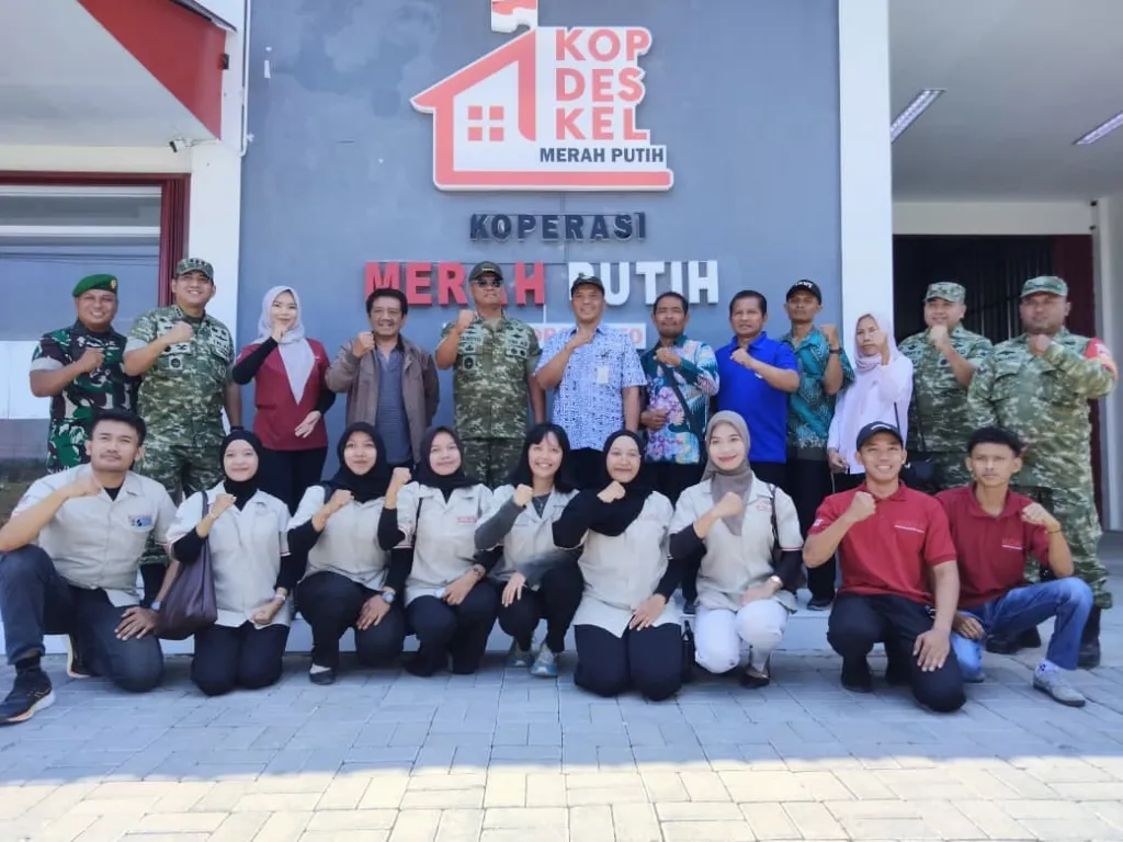 Kasad Tinjau KDKMP Sobokerto Boyolali, Pastikan Kebutuhan Pokok dan Pupuk Petani Terjangkau
