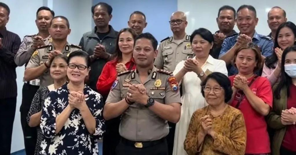 Pererat Silaturahmi, Kapolres Sampang Sapa Warga Melalui Program Minggu Kasih