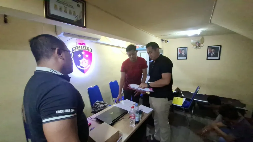 Curi Genset dan Ponsel Pakai Agya Kuning, Dua Pemuda di Sampang Diringkus Polisi