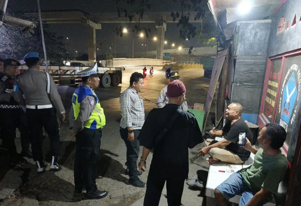 Polres Pelabuhan Tanjung Priok Gelar Patroli Cipta Kondisi dan Strongpoint, Antisipasi Gangguan Kamtibmas pada Dini Hari
