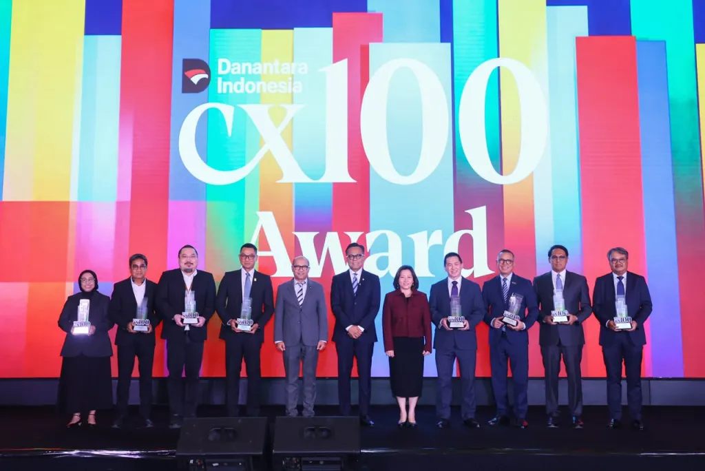 PLN Raih Sector Champion dan Runner Up BUMN Layanan Terbaik di Danantara Indonesia CX100 Award 2026