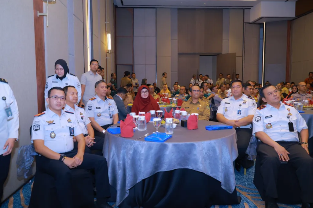 Kalapas Kelas I Madiun Hadiri FORIS dan Penandatanganan Perjanjian Kerja Sama di Madiun