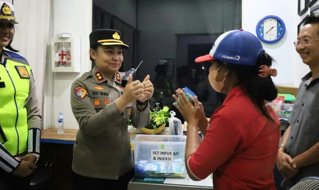 Bukan Sekadar Vitamin, Kapolres Jembrana Hadir Menguatkan Petugas SPBU yang Tetap Siaga Melayani Masyarakat