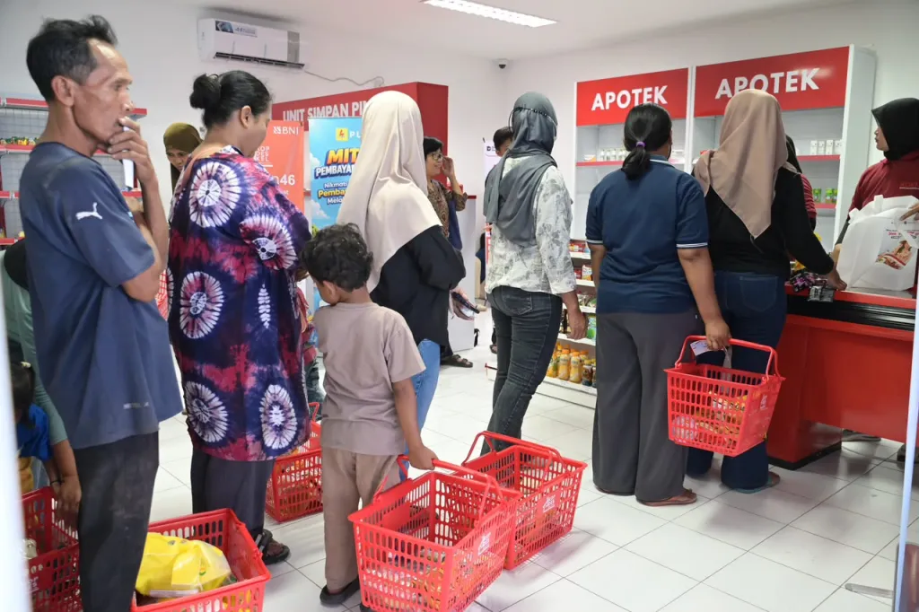 Sambut Hari Sumpah Pemuda, Wamendes dan PLN Tinjau Kesiapan KDKMP di Klaten