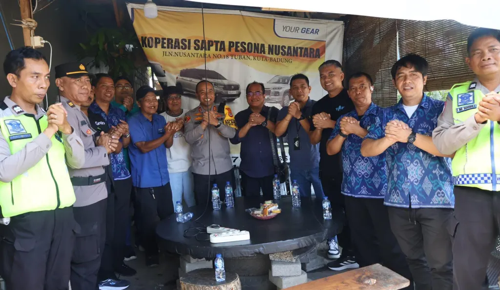Kapolres Bandara Jalin Kedekatan dengan Driver Taksi Bandara, Sampaikan Imbauan Kamtibmas