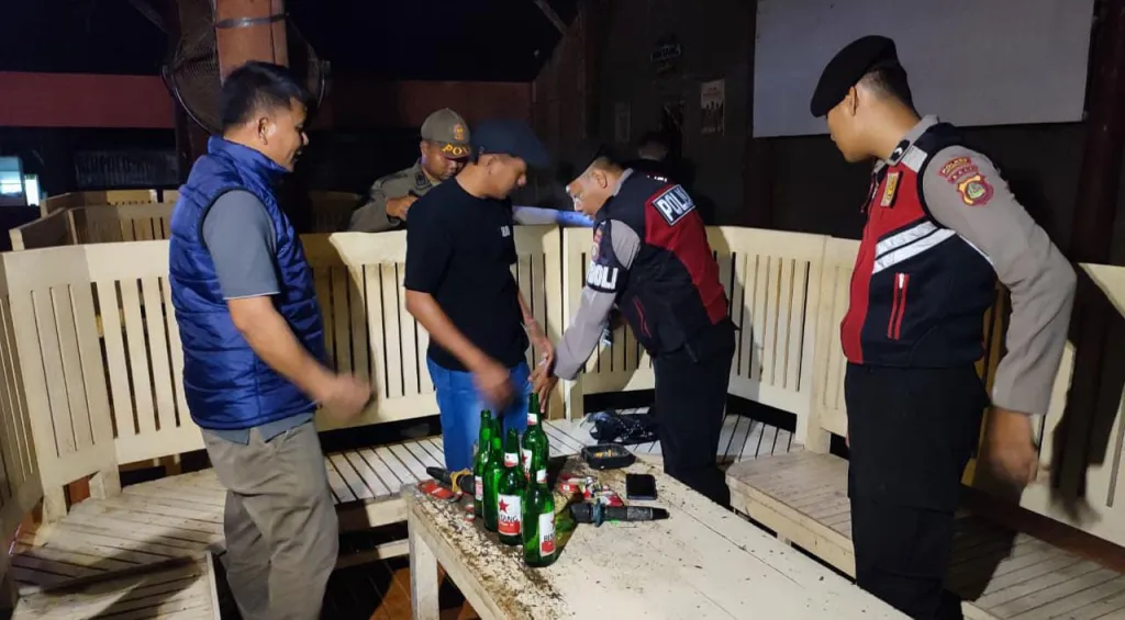 Operasi Sarang Narkoba, Polres Jembrana Periksa 14 Pekerja Tempat Hiburan Malam, Hasil Tes Negatif