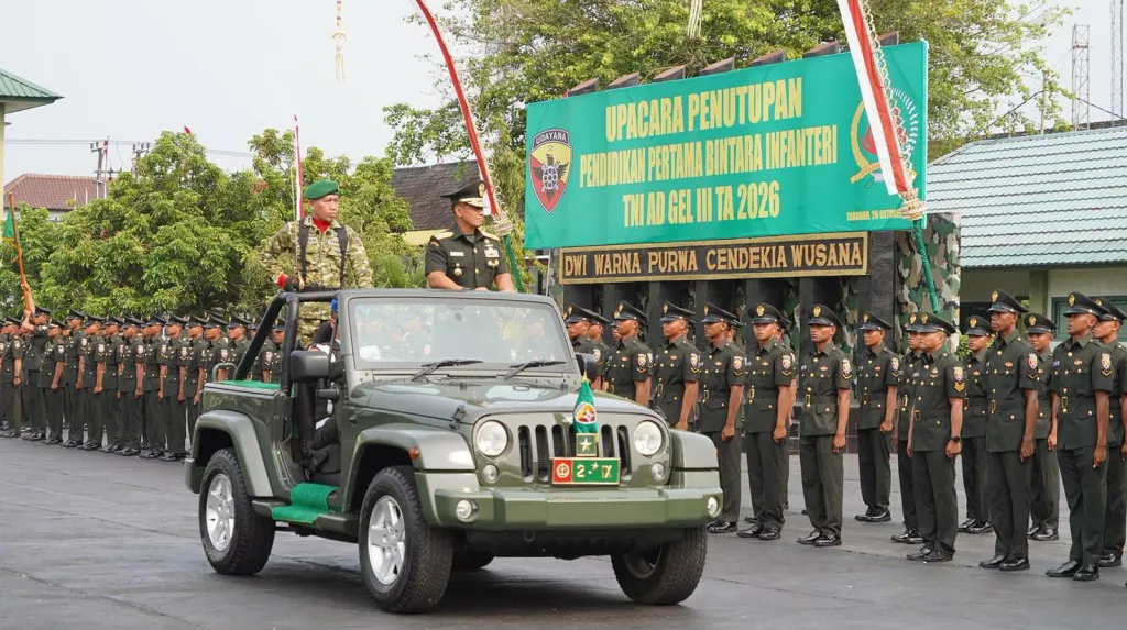 249 Prajurit Remaja Resmi Sandang Pangkat Serda, Kasdam IX/Udayana Tutup Dikmaba Infanteri Gelombang III TA 2026