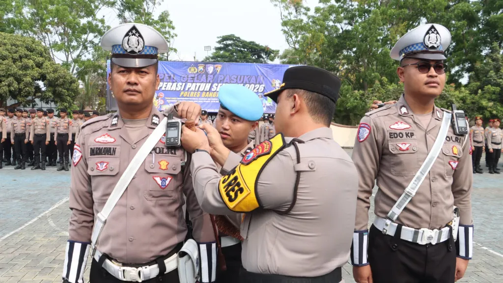 Pimpin Apel Gelar Pasukan Operasi Patuh Semeru 2026, Kapolres Bangkalan Sasar 8 Prioritas Pelanggaran