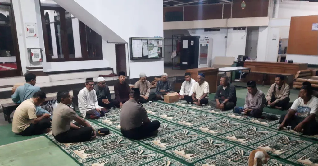 Subuh Keliling di Masjid At Taubah, Polres Bandara, Perkuat Sinergi dengan Tokoh Agama dan Masyarakat