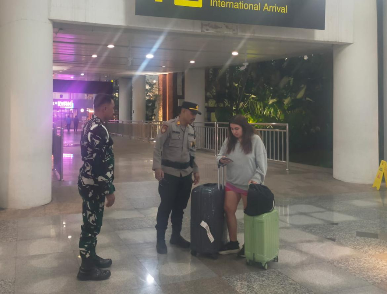 Patroli Dialogis Ditingkatkan, Polres Bandara Ngurah Rai Amankan Terminal Internasional
