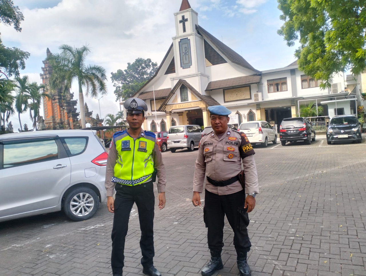 Polres Bandara Ngurah Rai Siagakan Personel Amankan Ibadah Minggu